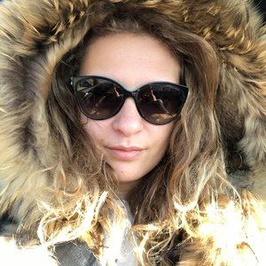 Meet your Posher, Naomi